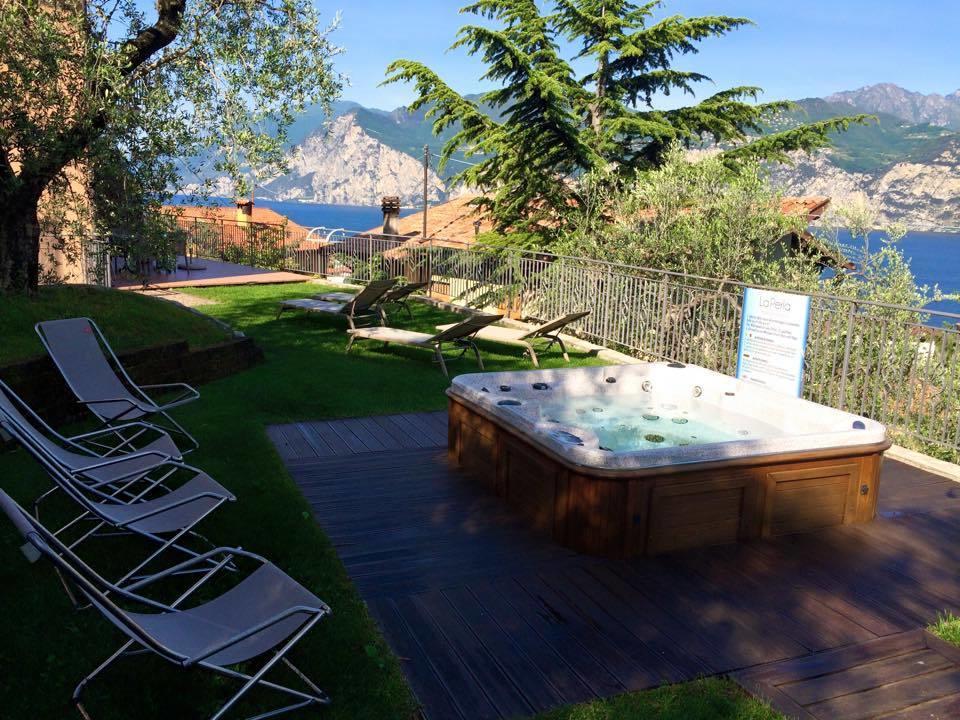 Appartamenti La Perla Malcesine Bagian luar foto